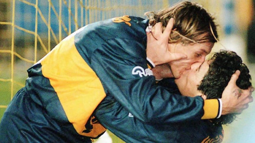 CLAUSURA 1996 – El beso de D10S