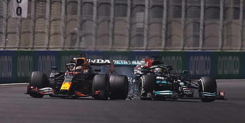 FÓRMULA 1 – Arabia Saudita estrenó su Gran Premio con una batalla épica entre Hamilton y Verstappen