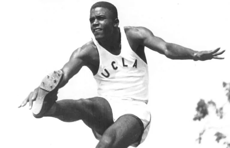 ATLETISMO - Jackie Robinson, el salto que anticipó a la leyenda