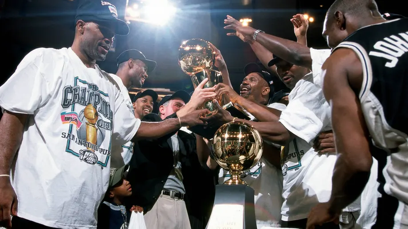 BÁSQUET – Los Spurs y su primer campeonato en la NBA