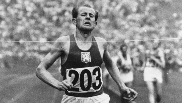 ATLETISMO – La ‘Locomotora Humana’ vuelve a romperlo todo en Helsinki