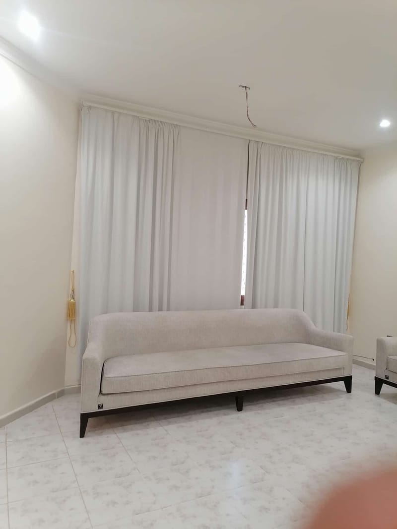 فك وتركيب الستائر في الرميثية | خدمة سريعة ودقة في التنفيذ