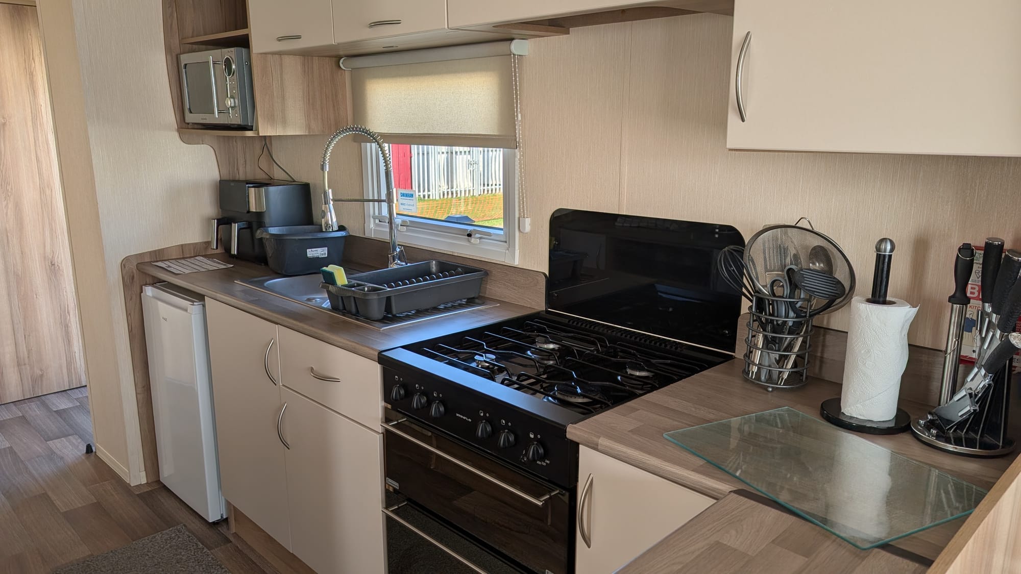 Golden Sands E311