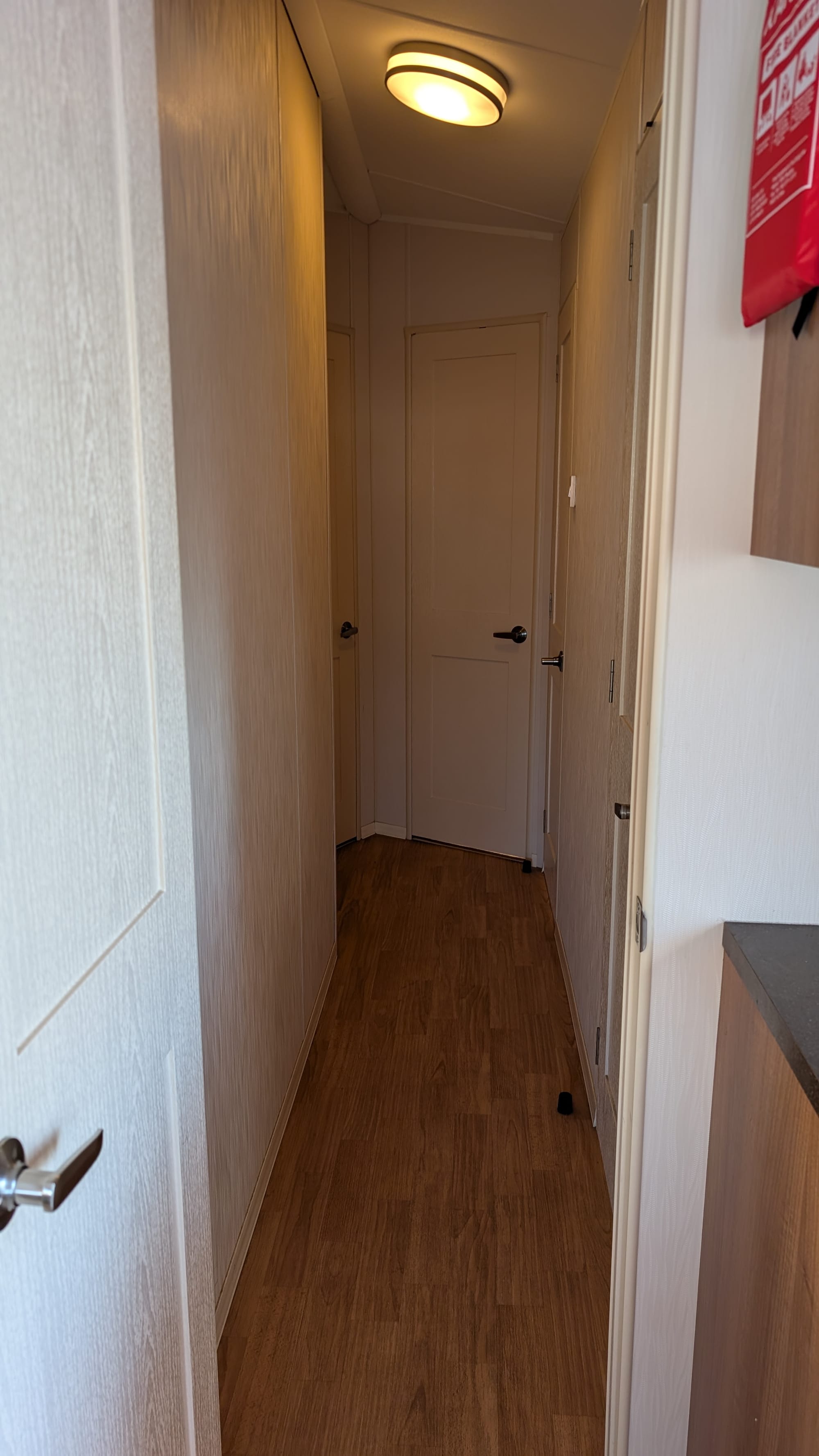 Kingfisher 548 hallway