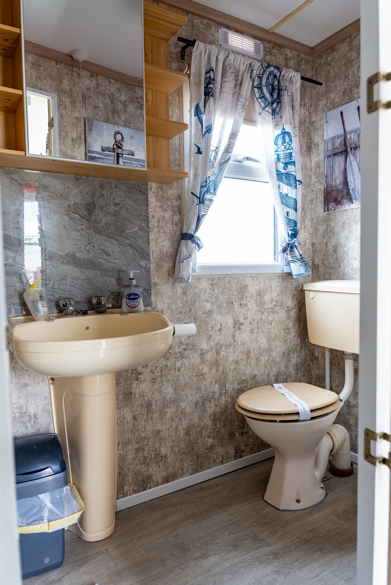 Sealands 151 toilet
