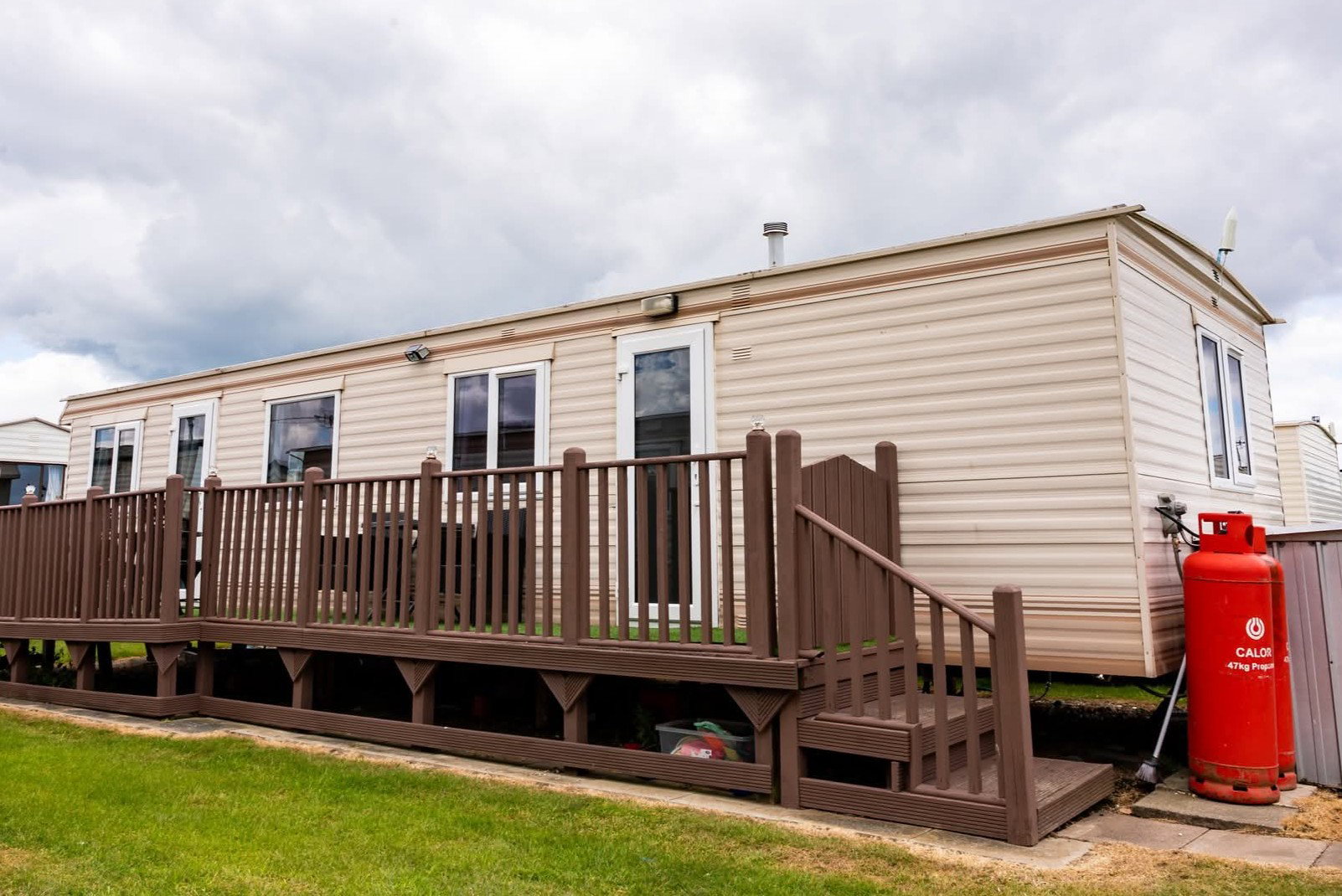 Sealands 151 exterior