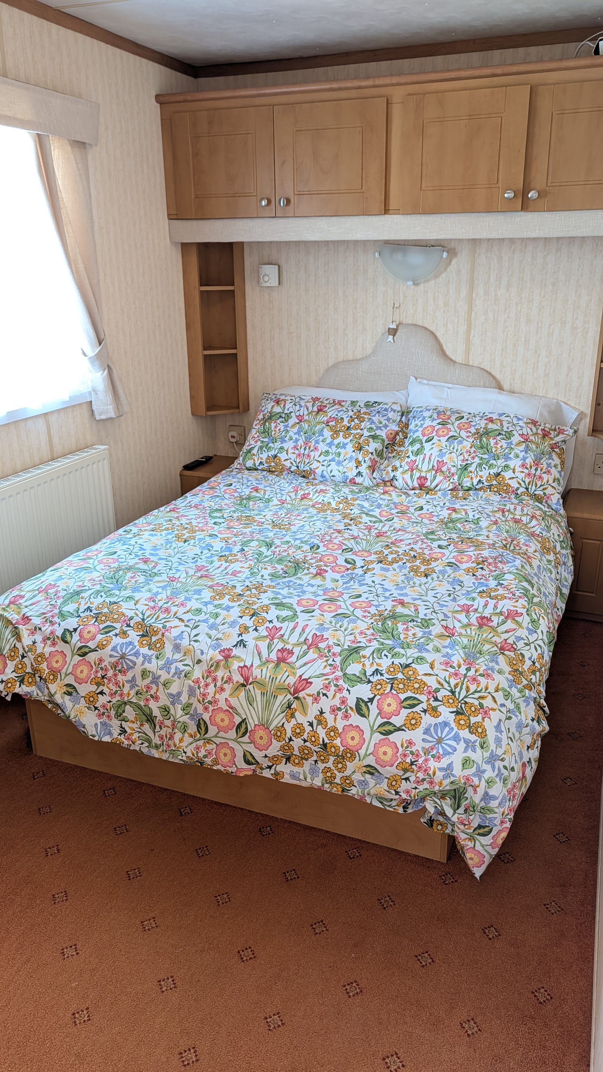 Seaview 87 main bedroom