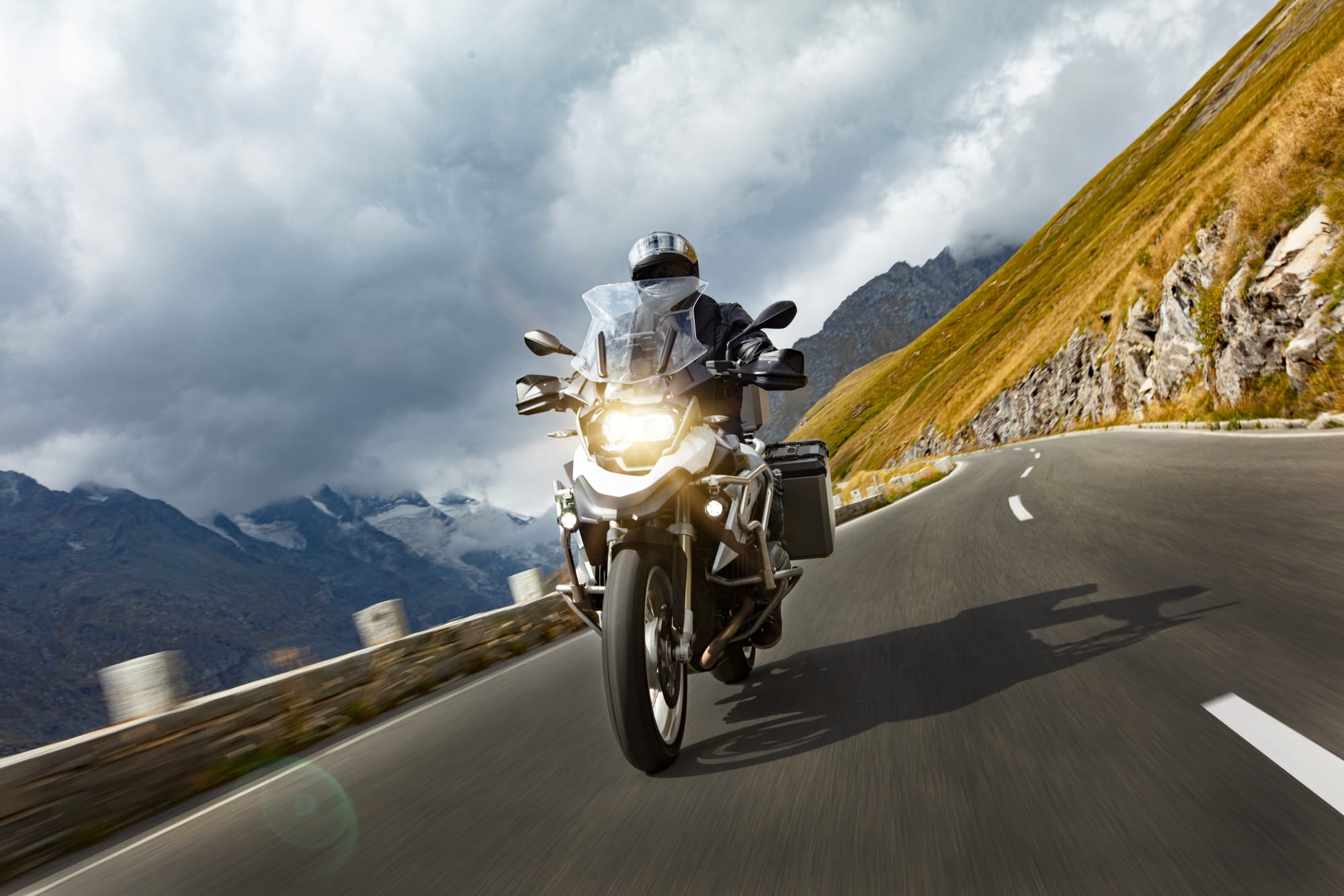 🏍️ 10 אביזרים שכל רוכב שטח חייב להכיר