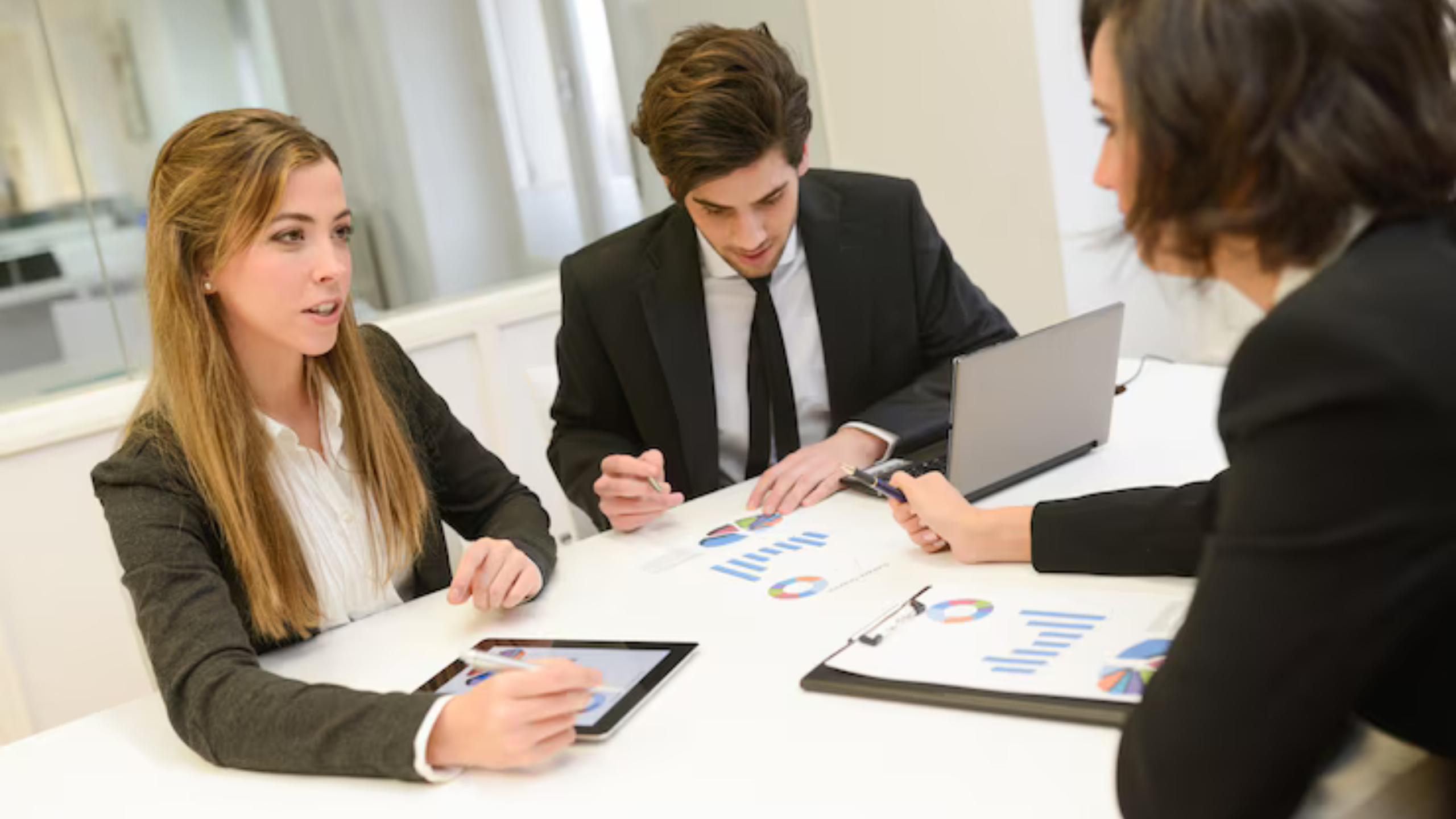 Hiring Professional Bookkeeping Services for Your Business