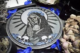 ☠ Rituales de la Santa Muerte: Protección y poder sin límites