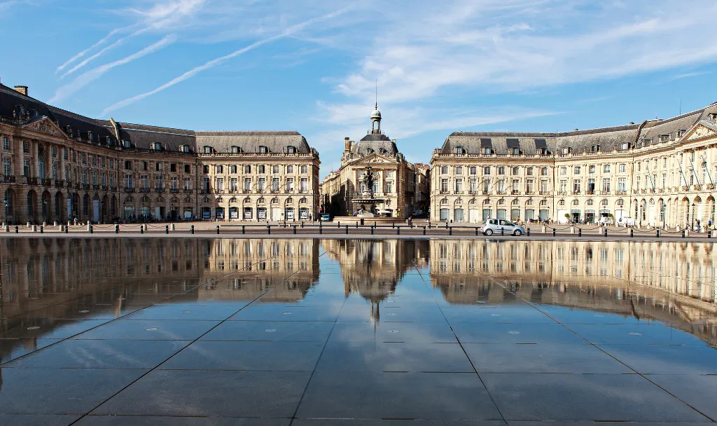 MIROIR D'EAU