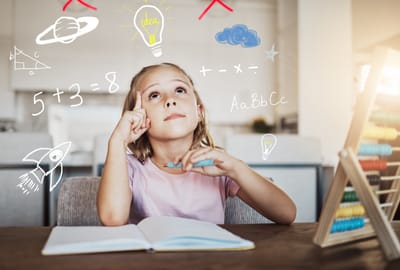 האטת  קוצר ראייה בעדשות מגע לילדים (מיופיה)