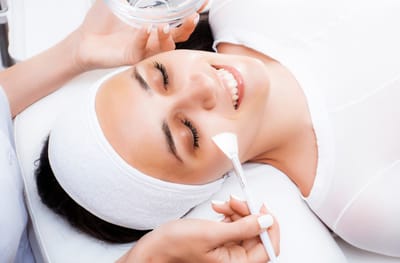 Say Goodbye to Skin Anxiety with Peels in Dubai