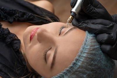 How Plasma Pen Treatment Enhances Facial Contours