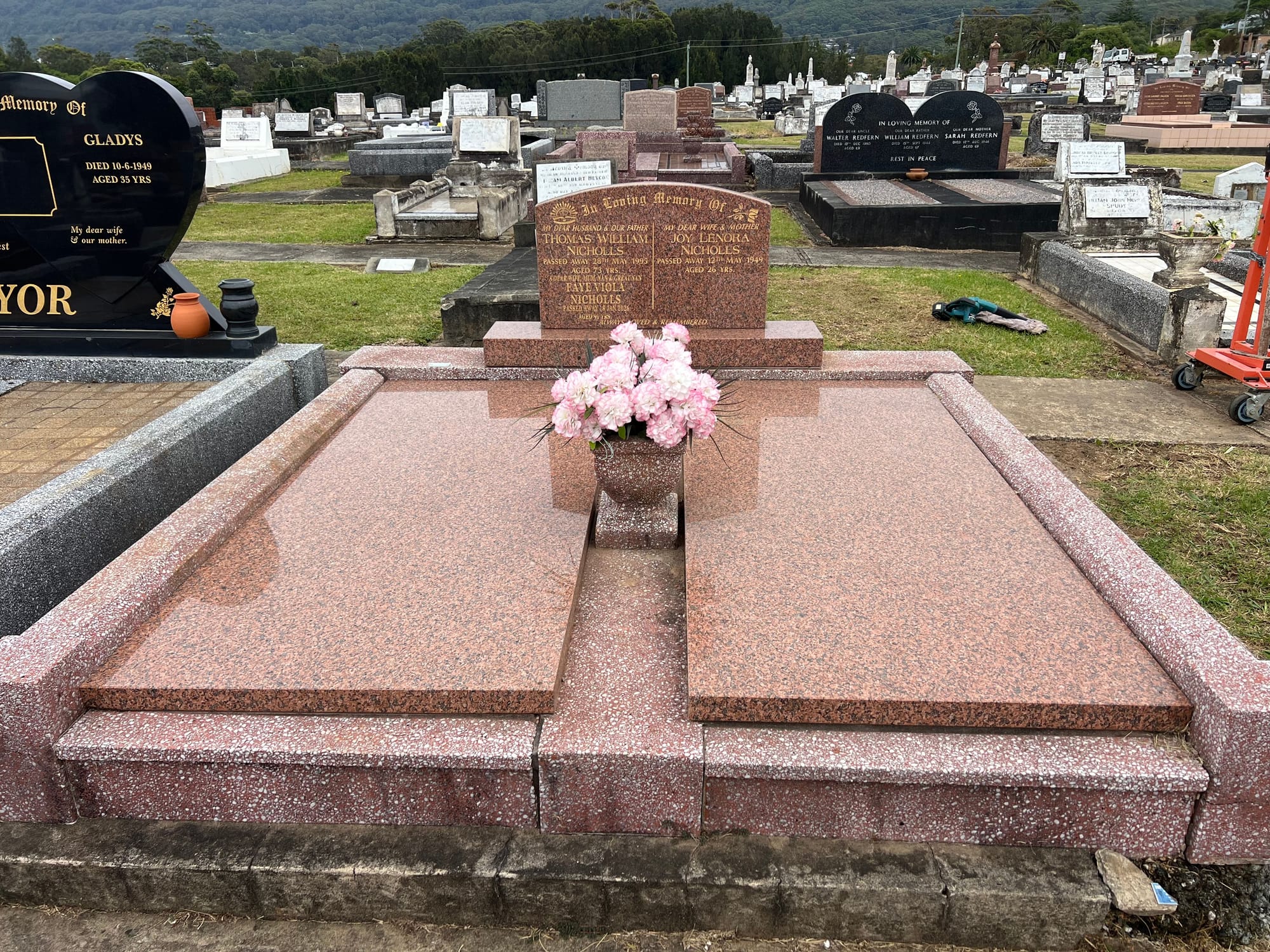 Bulli Cemetery - Restoration