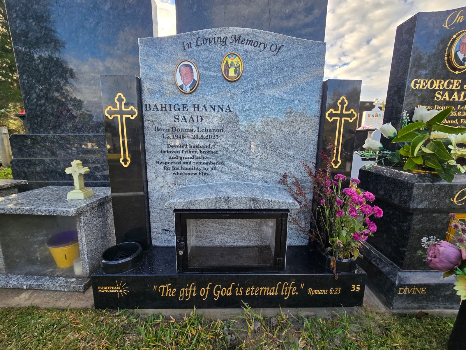 Viscount White & Premium Black Granite Memorial – Rookwood Cemetery