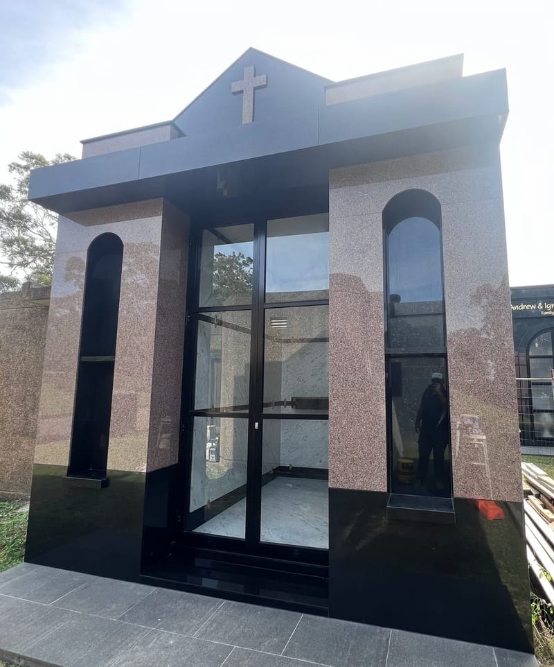 Italian Cappelle (Vaults): Elegant Family Memorials