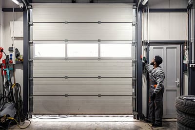 Top-Rated Garage Door Repair Queens Services Reviewed by Locals