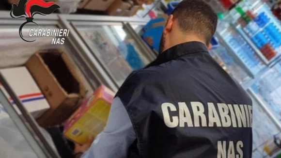 Merce scaduta nei supermercati dell’Emilia-Romagna: scattano le multe, ecco dove