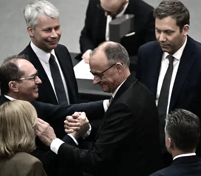 Friedrich Merz è il nuovo leader tedesco al secondo turno di votazione nel Bundestag.
