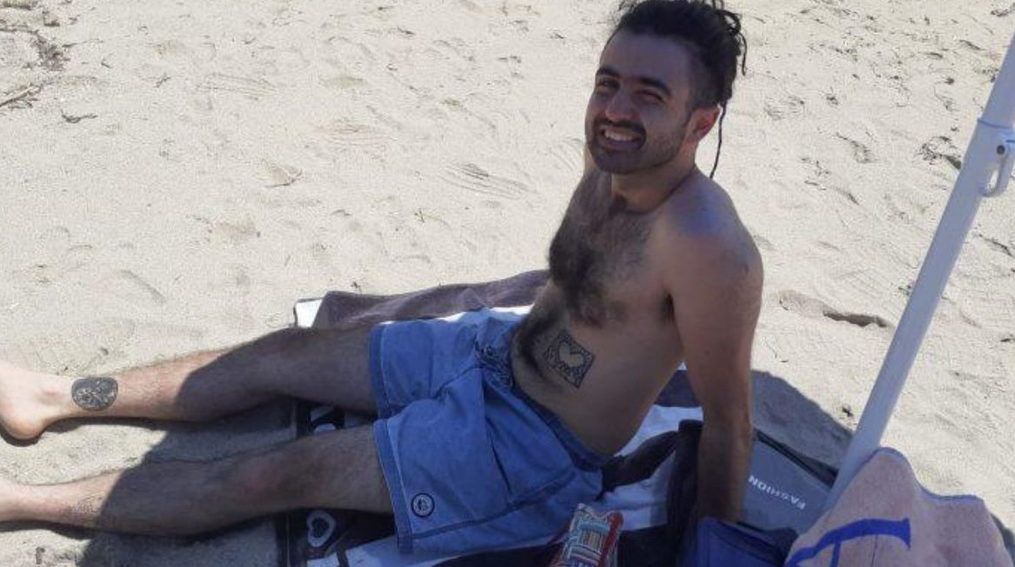 Una partenza spontanea verso un’amica conosciuta online