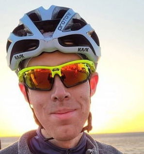 Michele Negri morto a 31 anni durante una gara ciclistica: