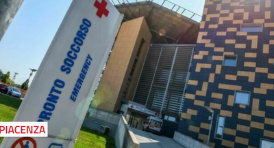 Atti sessuali con quasi tutte le donne che entravano sole nel suo ufficio..