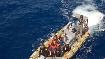 Lampedusa i cadaveri di tre migranti, due sono bambini di due anni