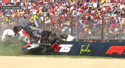 Tsunoda, spaventoso incidente: a Imola la sua Red Bull si cappotta e si schianta sulle protezioni