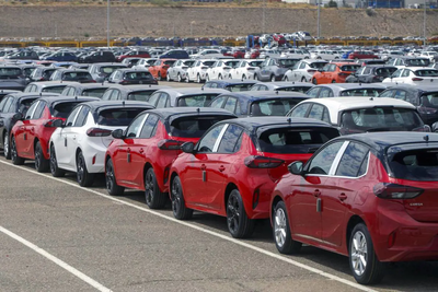 Il governo ha lanciato un programma di incentivi per la rottamazione delle auto fino a 11.000 euro