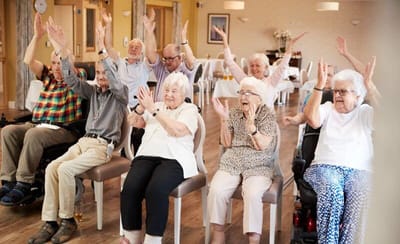 Calo nascite, aumento dell'età media, crescita della popolazione straniera.