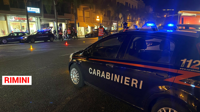 Prete e fedeli litigano davanti la chiesa, c'è un ferito