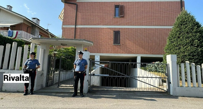 Donna trovata morta in una casa nel Torinese: ipotesi femminicidio