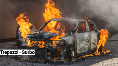 Corpo carbonizzato è stato rinvenuto all’interno di una Fiat Punto completamente distrutta