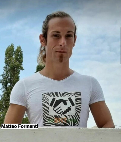 Matteo Formenti, il bagnino non era a bordo vasca quando il bimbo è annegato: «Era nel retro»