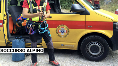 Malore in casa, ma la strada è stretta e l'ambulanza non passa