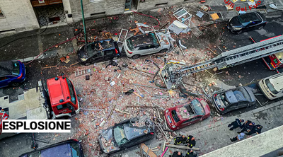 Torino, notte di fuoco in via Nizza: esplosione in mansarda, un morto 5 feriti