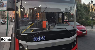 Aggressione razzista su autobus Atac: quattro giovani indagati, uno ai domiciliari