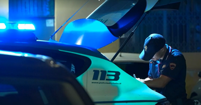 Tenta di rapinare la compagna per pochi euro: arrestato 41enne, scattano le misure cautelari