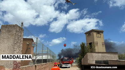 Incendio alla Maddalena, fiamme minacciano le case: evacuazioni via mare, canadair in azione