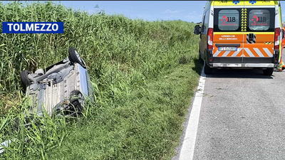 Misterioso incidente sulla SS-52: auto cappottata, conducente scomparso