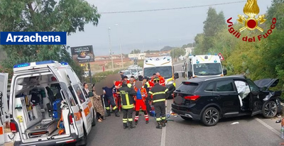 TRAGEDIA STRADALE AD ARZACHENA: MUOIONO DUE GIOVANI IN UNO SCONTRO FRONTALE
