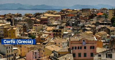 Cade dal balcone mentre è in vacanza in Grecia: ragazzo di 17 anni in gravissime condizioni
