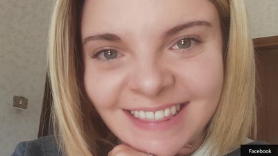 Muore a 31 anni dopo essere stata dimessa per un  “torcicollo”