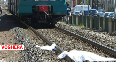 Uomo travolto da un treno merci dopo una caduta sui binari