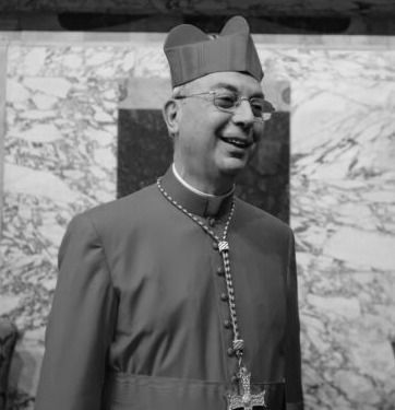 Dominique Mamberti, chi è il cardinale che annuncerà l’Habemus Papam Si tratta del Prefetto del Supremo Tribunale della Segnatura Apostolica