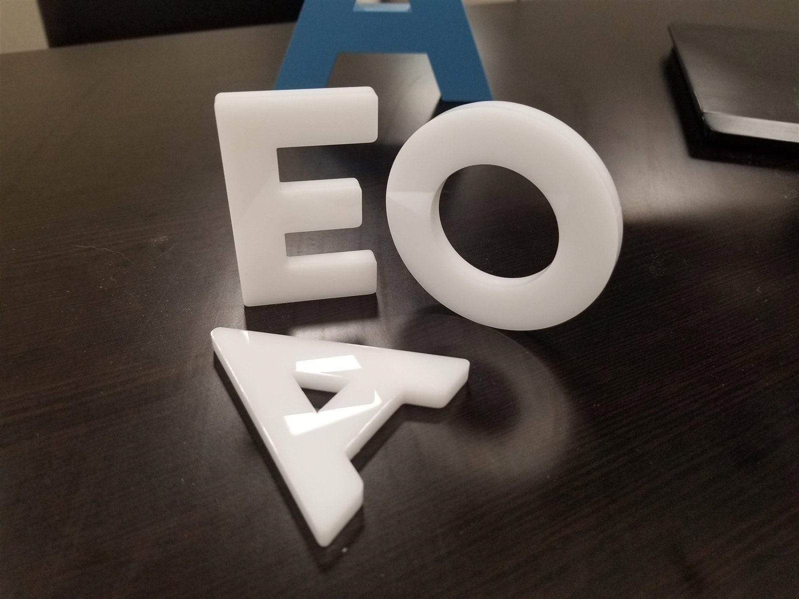 مطبعة ألوان الحروف للطباعة