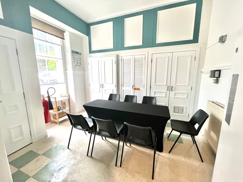 ROOM 1 MEETING SPACE