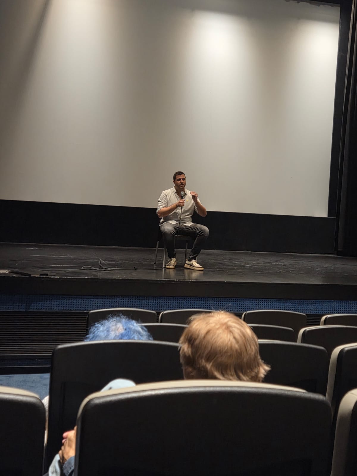 מלוח קצת חריף | הקרנות מיוחדות