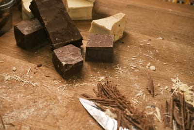 Sumérgete en la suavidad: La receta de nuestro mousse de café irresistible.